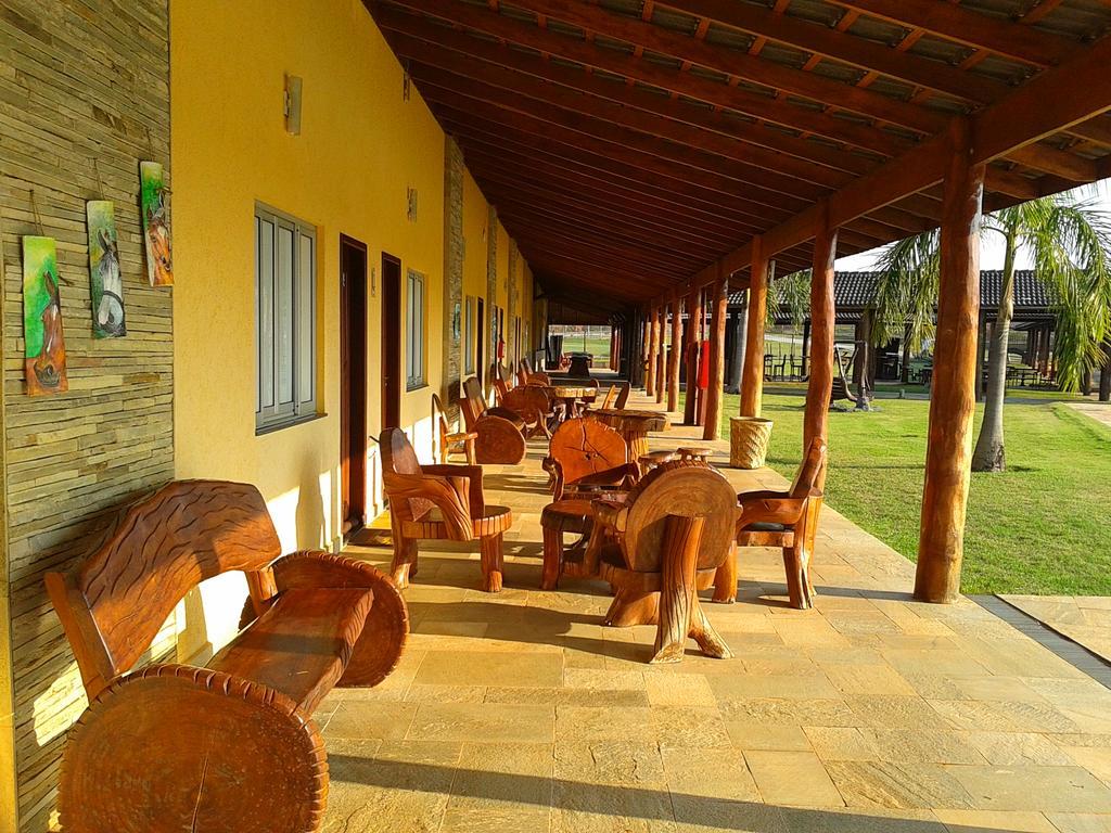 Pousada Haras Santa Rita Poconé المظهر الخارجي الصورة